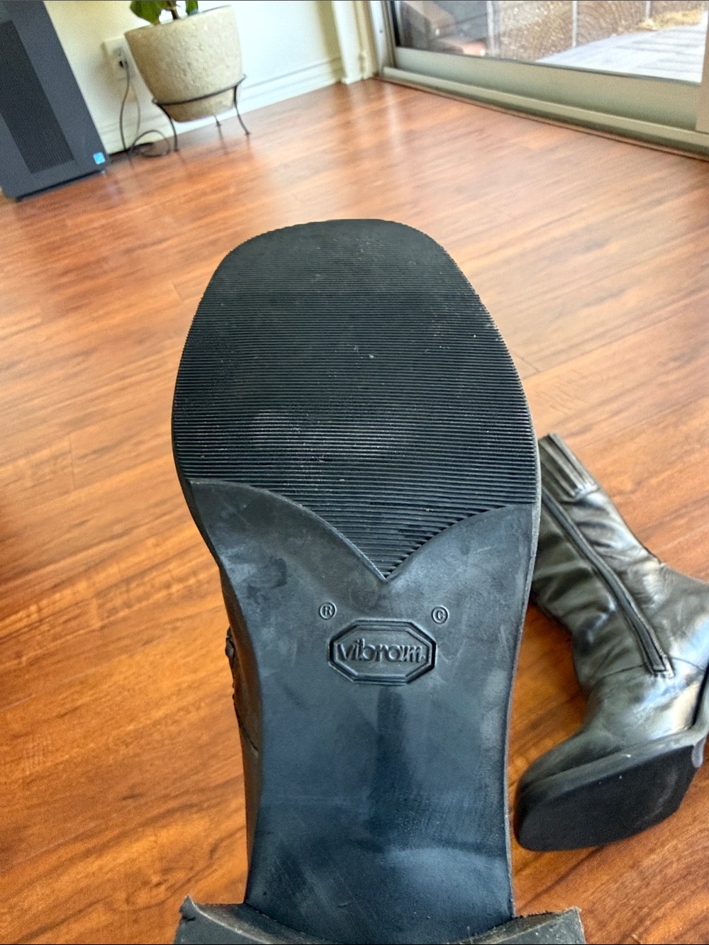 Vibram Black Leather Mid-Calf Block Heel Boots - Picture 2 of 4